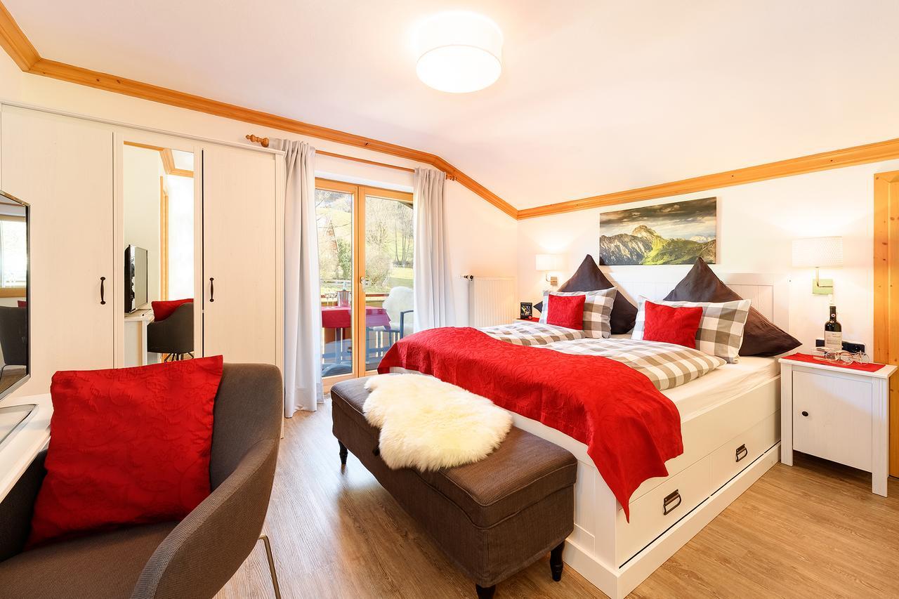 "Haus Berktold" - Annehmlichkeiten Von 4-Sterne Familien-Und Wellnesshotel Viktoria Koennen Mitbenutzt Werden オーベルストドルフ エクステリア 写真